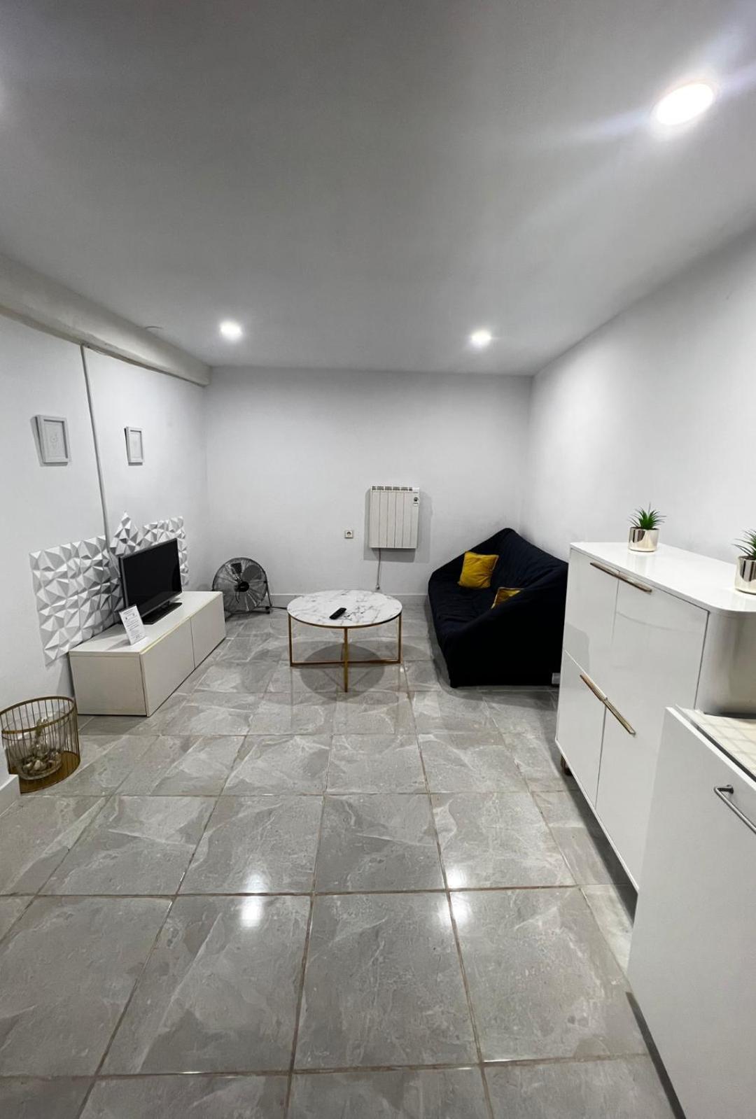 Apartamento Centrico Economico En Berga P1 Appartement Buitenkant foto